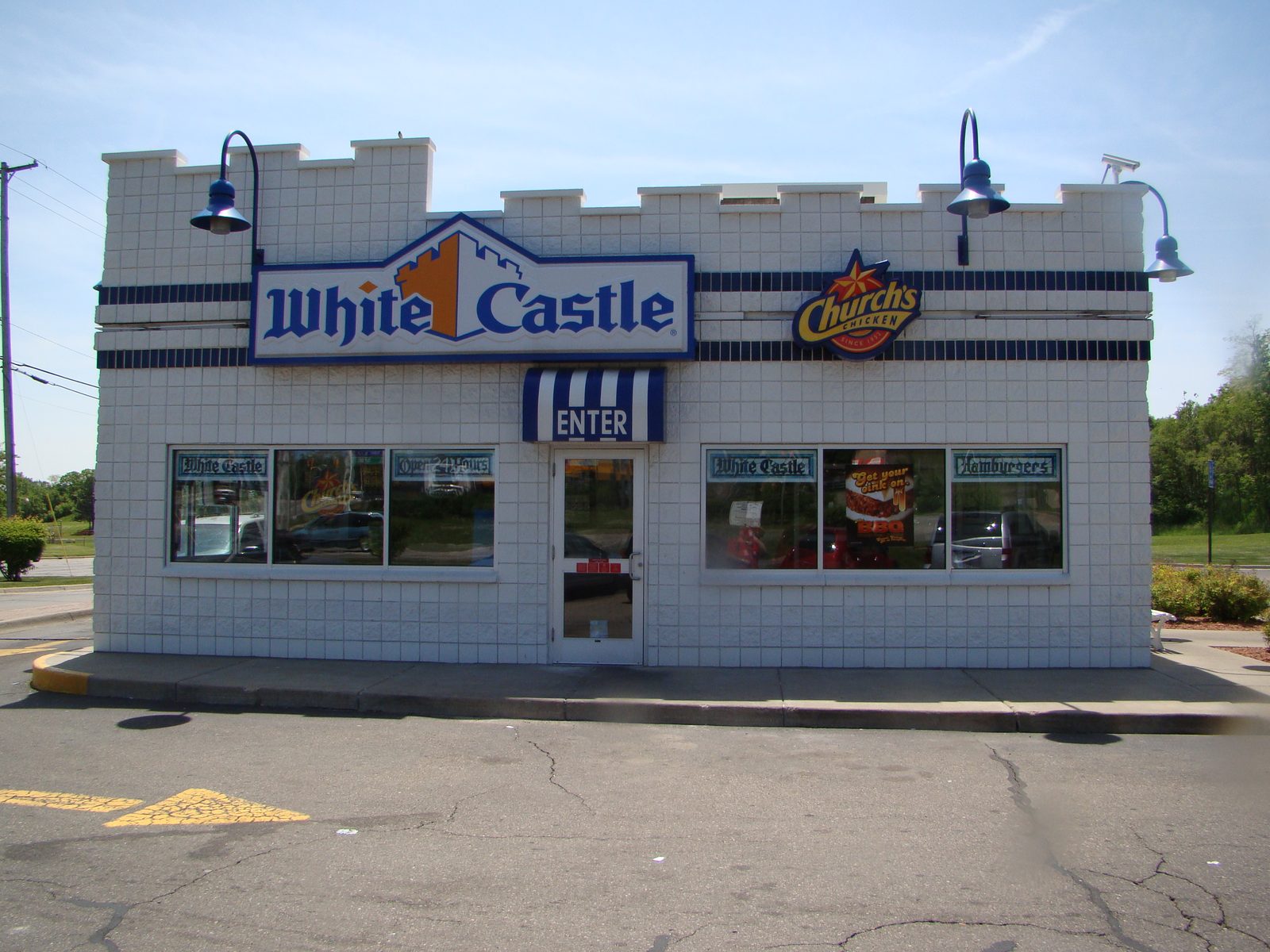 White Castle Storefront, Where the White Castle Vegetarian Options Center on a Plant-based Slider and Sides