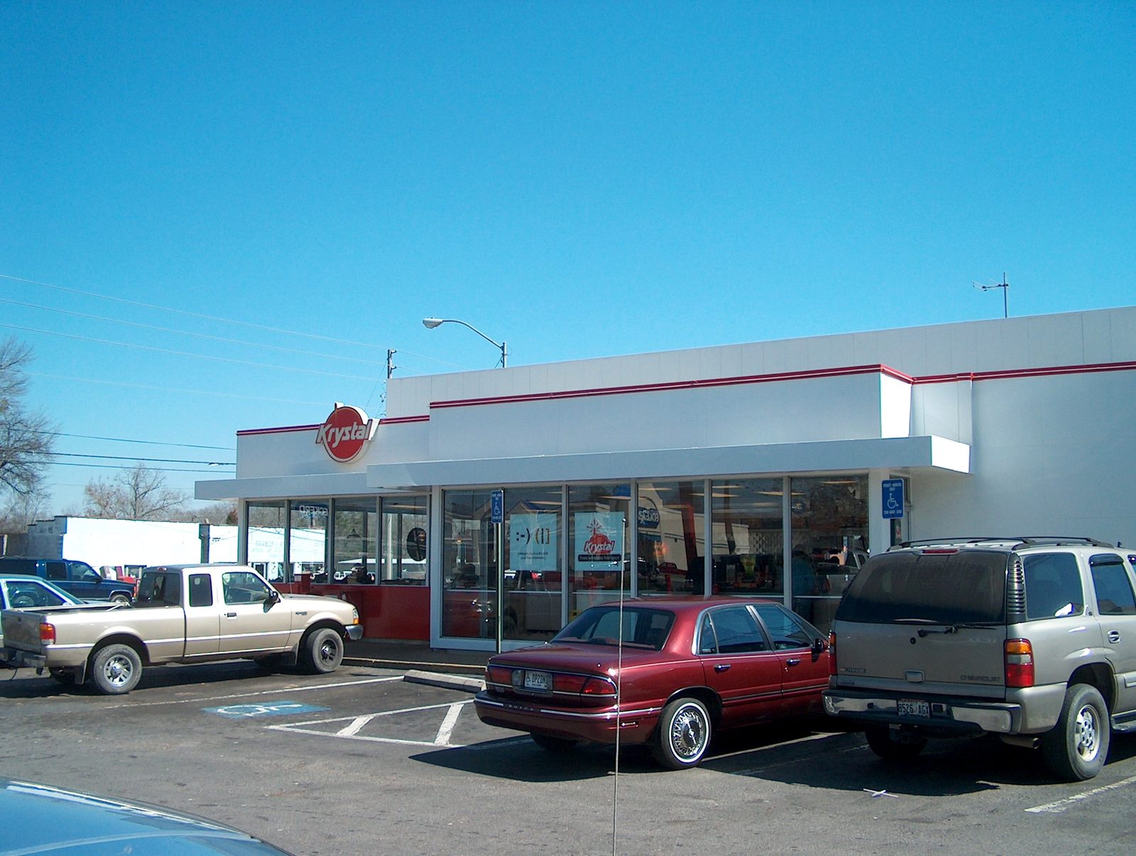 Krystal Restaurant Storefront — Krystal Vegetarian Options Guide