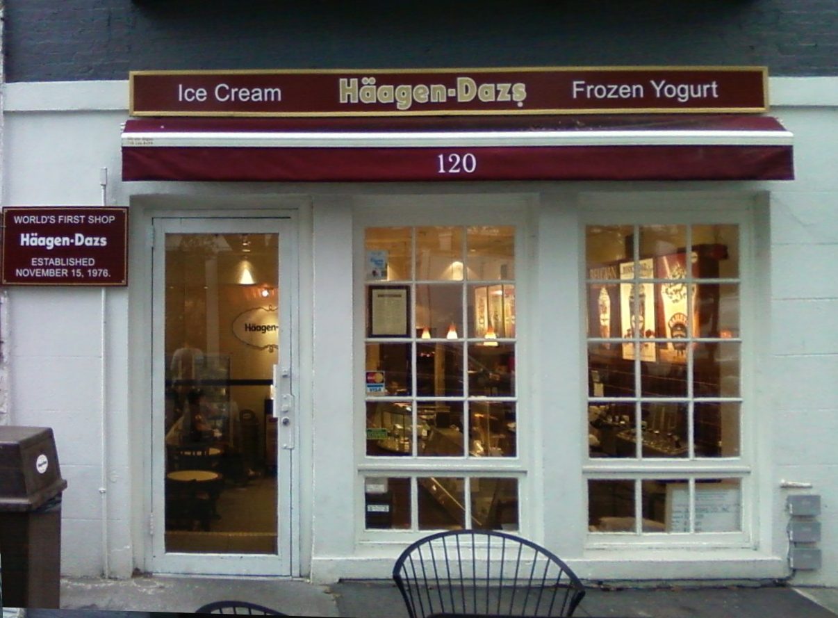 Haagen-Dazs ice cream shop storefront exterior