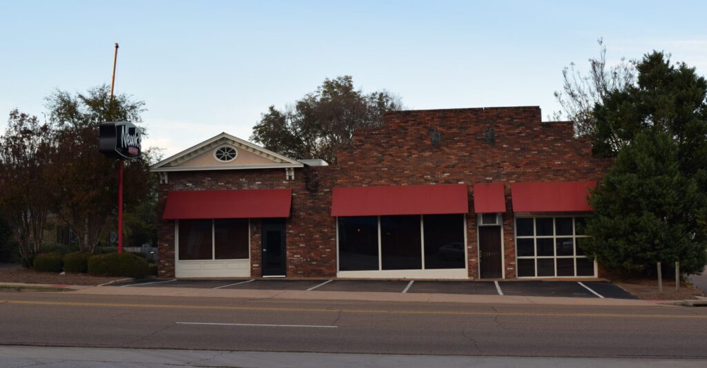 The original Newks Eatery location in Oxford, Mississippi, where the chain that now offers Newks Eatery vegetarian options first opened in 2004