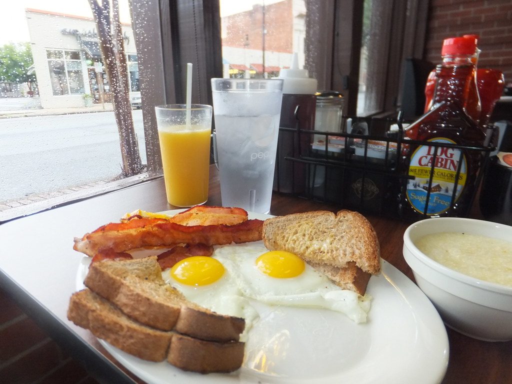 Breakfast plate at an Eggs Up Grill location, part of the search for Eggs Up Grill vegetarian options