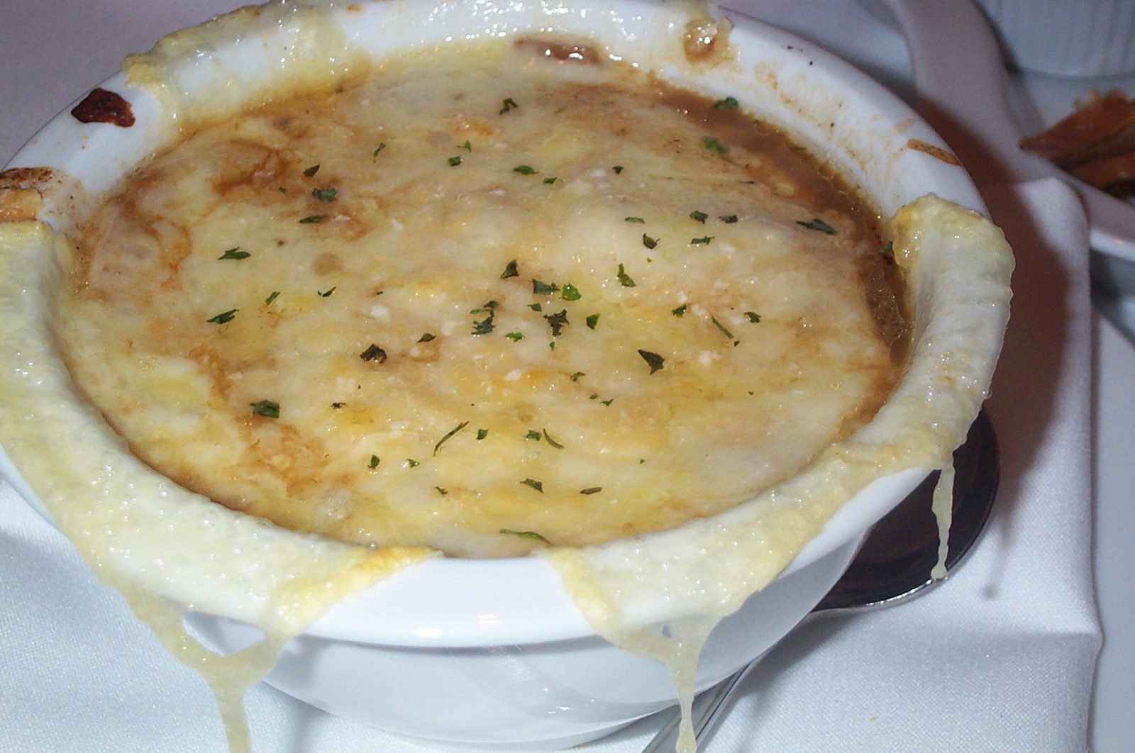 Fleming's vegetarian options check: a bowl of French onion soup at Fleming's